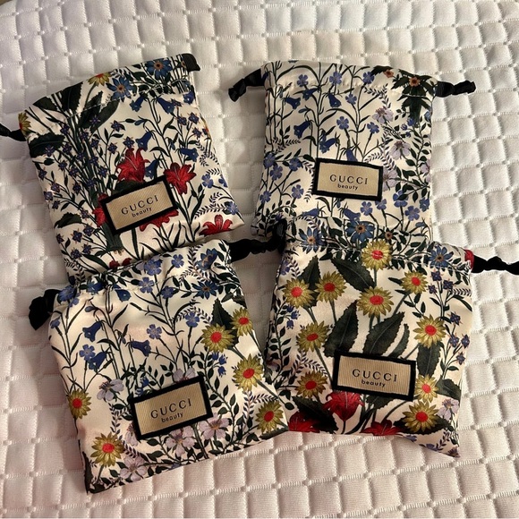 NWT Gucci Beauty Satin Scrunchie Set – 3-Pack w/ Floral Pouch - Picture 10 of 11